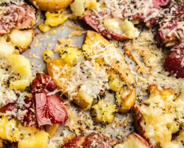 Garlic Bread Smashed Potatoes