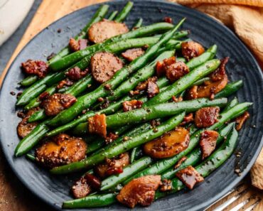 Glazed Green Beans with Bacon and Water Chestnuts